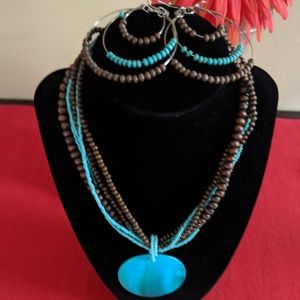 Necklace n earrings set